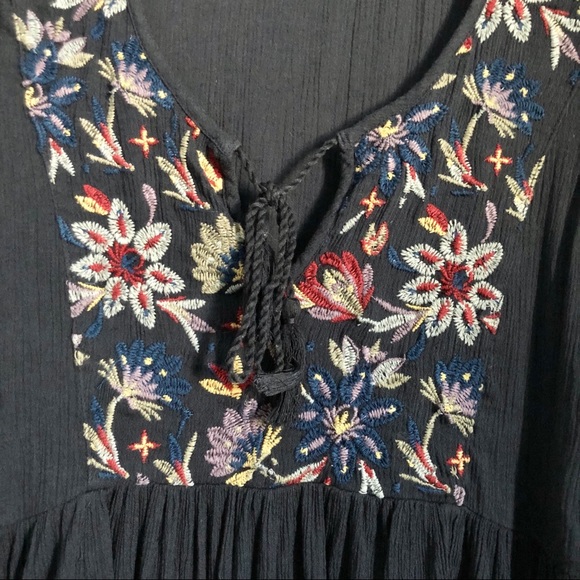 American Eagle Embroidered Boho Blouse - Picture 2 of 5